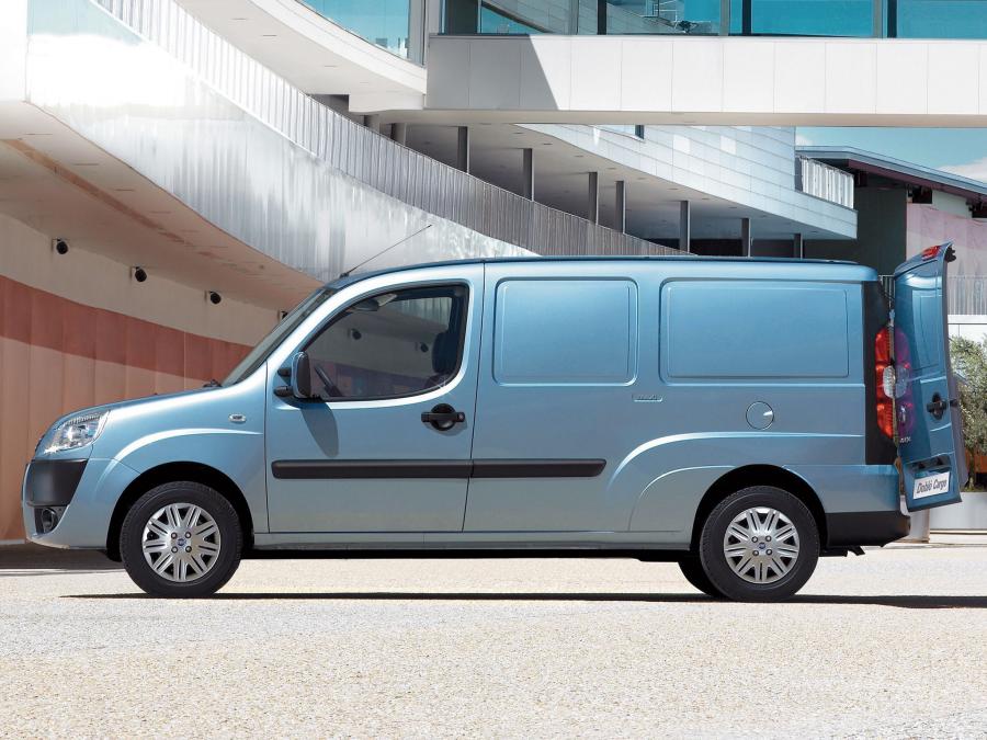  Fiat Doblo Cargo Maxi 2005 года  (фото 4 из 4)